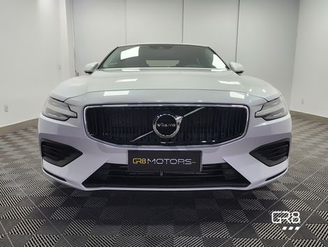 Volvo 2.0 T4 MOMENTUM GASOLINA 4P AUTOMÁTICO