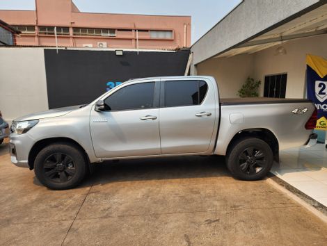 Toyota Hilux CD SR 4x4 2.8 TDI Diesel Aut.