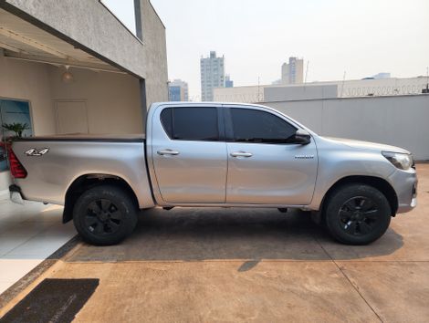 Toyota Hilux CD SR 4x4 2.8 TDI Diesel Aut.