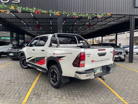 Toyota Hilux CD GR-S 4x4 2.8 TDI Dies. Aut.