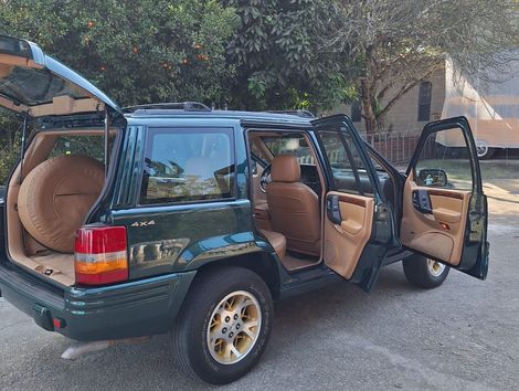 Jeep Grand Cherokee Limited 5.2 Aut.