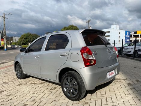 Toyota ETIOS X 1.3 Flex 16V 5p Mec.