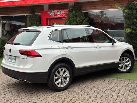 VolksWagen TIGUAN Allspac Comf 250 TSI 1.4 Flex