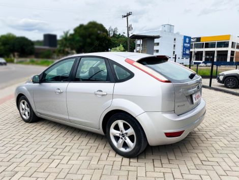 Ford Focus 1.6 S/SE/SE Plus Flex 8V/16V  5p