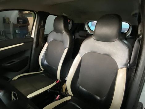 Renault KWID Intense 1.0 Flex 12V 5p Mec.