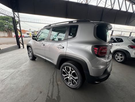 Jeep Renegade Long. T270 1.3 TB 4x2 Flex Aut.