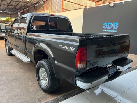 Ford F-250 XLT 4.2 180cv CD TB Diesel