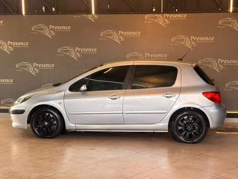 Peugeot 307 Feline/Griff/Premi. 2.0 Flex 5p Aut.