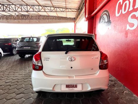 Toyota ETIOS X Plus 1.5 Flex 16V 5p Aut.