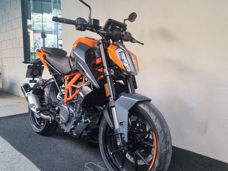 KTM DUKE 390