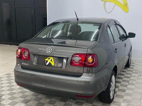 VolksWagen Polo Sedan 1.6 Mi Total Flex 8V 4p