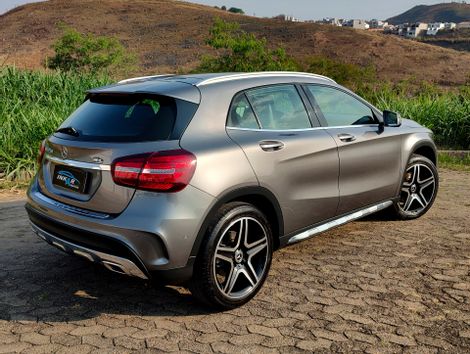 Mercedes GLA 250 Sport 2.0 TB 16V 4x2  211cv Aut.