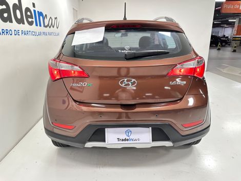 Hyundai HB20X Style 1.6 Flex 16v Mec.