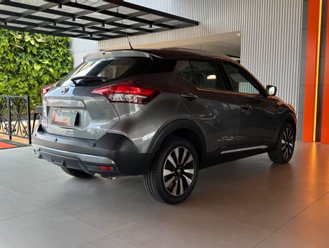 Nissan KICKS SL 1.6 16V FlexStar 5p Aut.