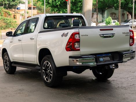 Toyota Hilux CD SRX 4x4 2.8 TDI 16V Diesel Aut.