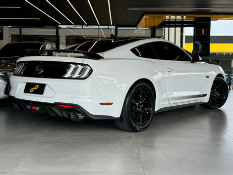 Ford Mustang Black Shadow 5.0 V8