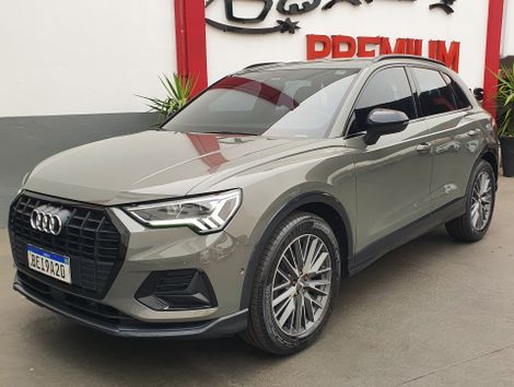 Audi Q3 Black Ed. 1.4 TFSI Flex/Black S-tron.