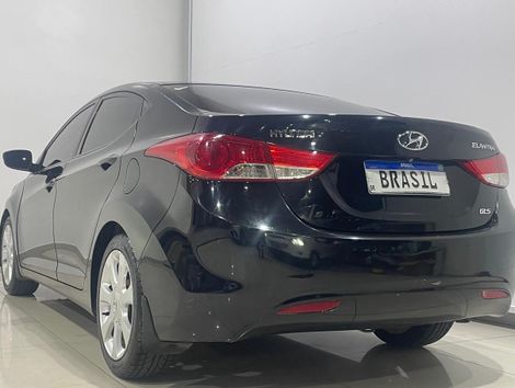 Hyundai Elantra GLS 1.8 16V Aut.