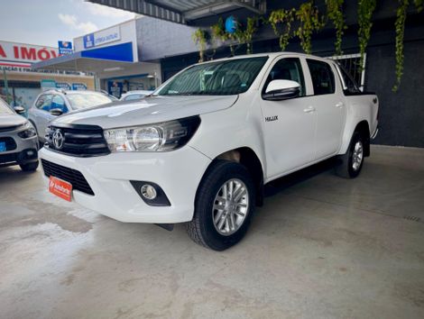 Toyota Hilux CD 4x4 2.8 Diesel Mec.