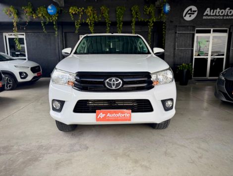 Toyota Hilux CD 4x4 2.8 Diesel Mec.