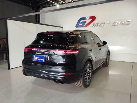 Porsche Cayenne E-Hybrid 3.0 V6 462cv