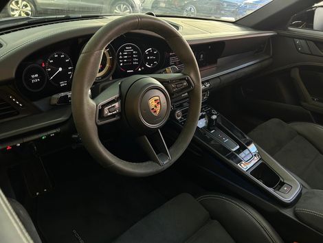 Porsche 911 Carrera 4 GTS Cabri. 3.0 24V (991)