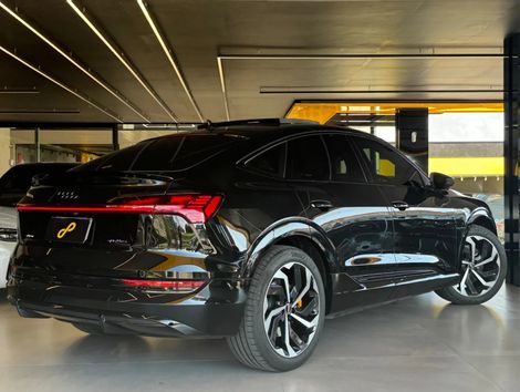 Audi E-TRON Sportback Perf. Aut. (Elétrico)