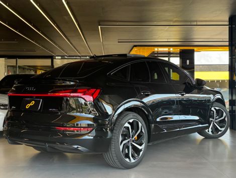 Audi E-TRON Sportback Perf. Aut. (Elétrico)