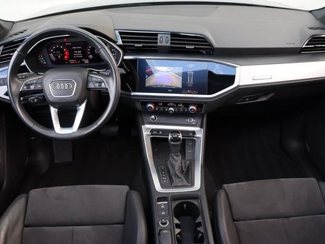 Audi Q3 Black Ed. 1.4 TFSI Flex/Black S-tron.