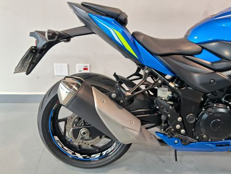 SUZUKI GSX-S 750