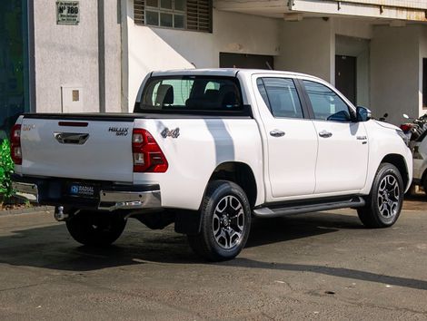 Toyota Hilux CD SRV 4x4 2.7 Flex 16V Aut.