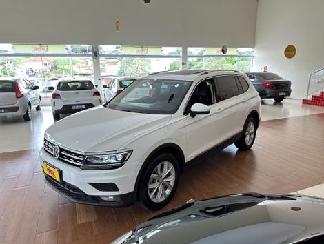 VolksWagen TIGUAN Allspac Comf 250 TSI 1.4 Flex