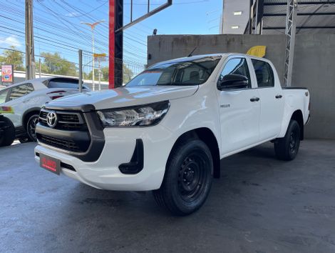 Toyota Hilux CD 4x4 2.8 Diesel Mec.