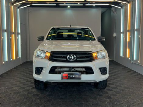 Toyota Hilux CD 4x4 2.8 Diesel Mec.