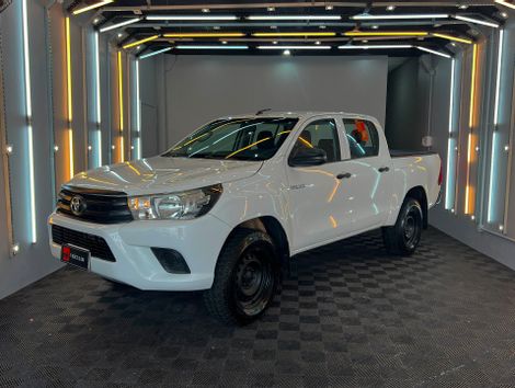 Toyota Hilux CD 4x4 2.8 Diesel Mec.