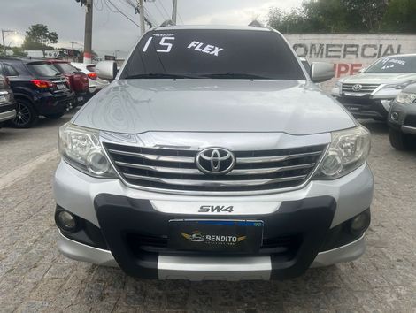 Toyota Hilux SW4 SR 4x2 2.7/ 2.7 Flex 16V Aut.