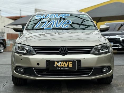 VolksWagen JETTA Highline 2.0 TSI 16V 4p Tiptronic