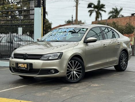 VolksWagen JETTA Highline 2.0 TSI 16V 4p Tiptronic