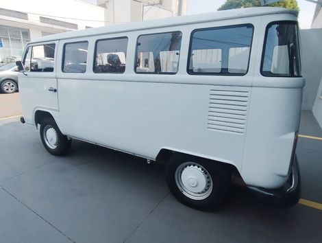 VolksWagen Kombi Standard/ Luxo/ Série Prata