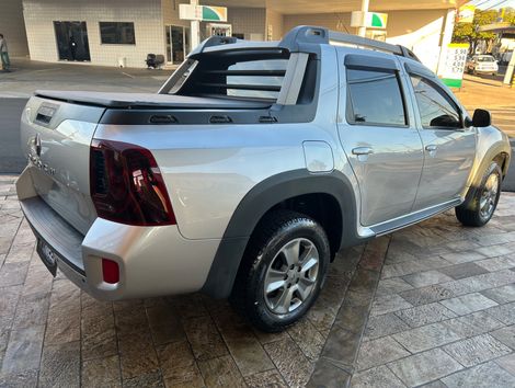 Renault DUSTER OROCH Dyna. 2.0 Flex 16V Aut.