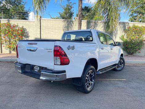 Toyota Hilux CD SRV 4x4 2.7 Flex 16V Aut.