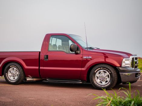 Ford F-250 XLT 4.2 V6