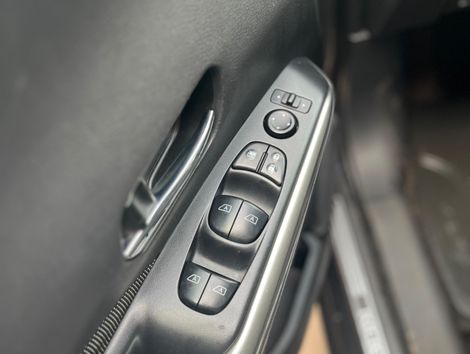Nissan KICKS SV 1.6 16V FlexStar 5p Aut.