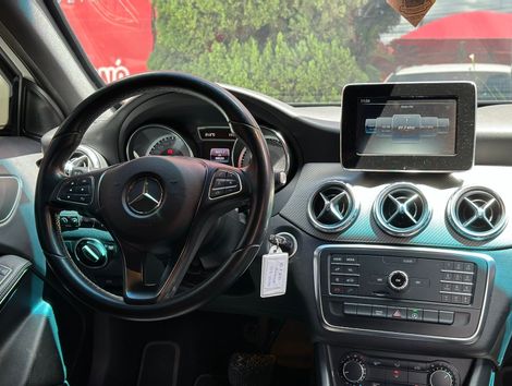 Mercedes GLA 200 Advance 1.6/1.6 TB 16V Flex Aut.