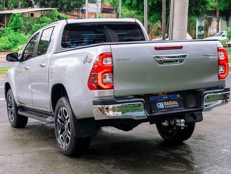 Toyota Hilux CD SRV 4x2 2.7 Flex 16V Aut.