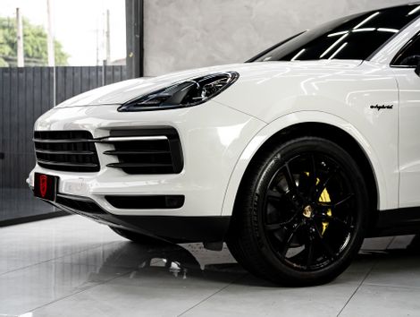 Porsche Cayenne Coupe E-Hybrid 3.0 V6 462cv