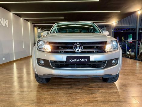 VW - VolksWagen AMAROK High.CD 2.0 16V TDI 4x4 Dies. Aut