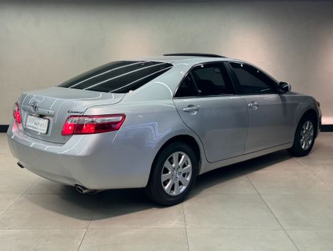 Toyota Camry XLE 3.5 24V Aut.