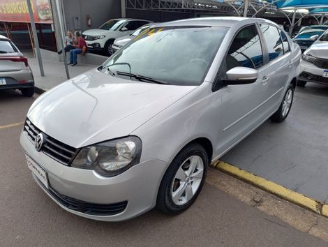 VolksWagen Polo Sedan 1.6 Mi Total Flex 8V 4p