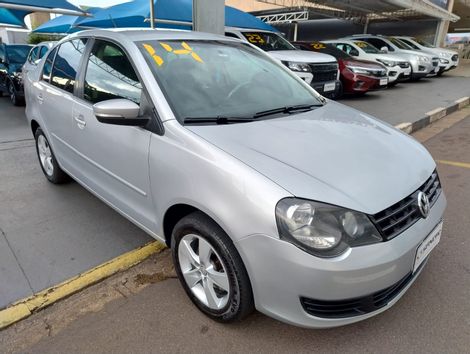 VolksWagen Polo Sedan 1.6 Mi Total Flex 8V 4p